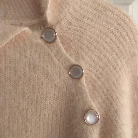 Soft Cozy Bellezza Republic Ivory Cream Sweater Size S… - Picture 5 of 16